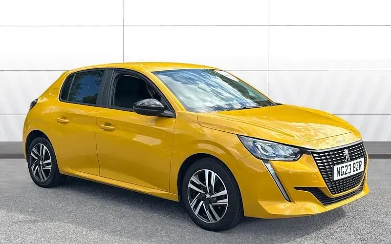Used Peugeot 208 Active+ 75 HP (55 kW) 2023 Hatchback