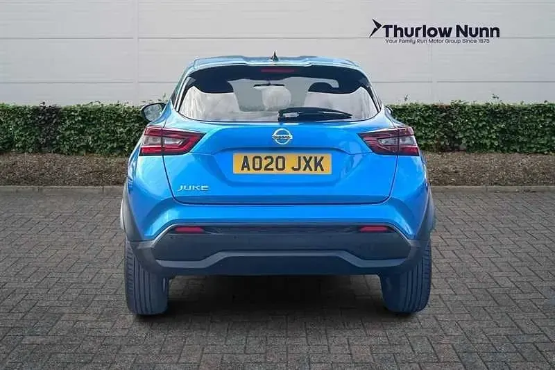 Usado Nissan Juke N-Connecta 117 HP (86 kW) 2020 Azul SUV