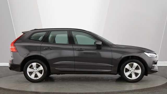 Used Volvo XC60 Momentum 247 HP (181 kW) 2022 SUV