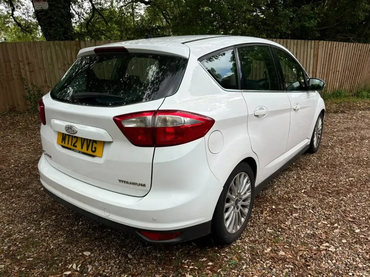 Used Ford C-MAX Titanium 2012 White MPV
