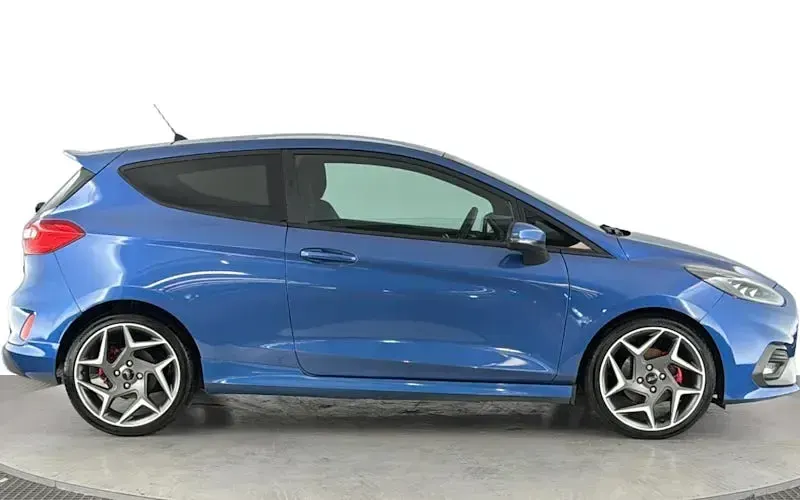Used Ford Fiesta ST 200 HP (147 kW) 2018 Blue Hatchback