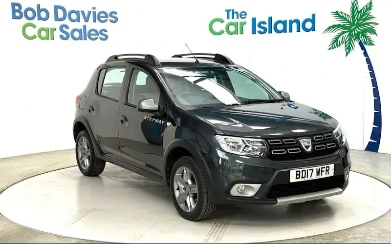 Usado Dacia Sandero Lauréate 90 HP (66 kW) 2017 Citadino