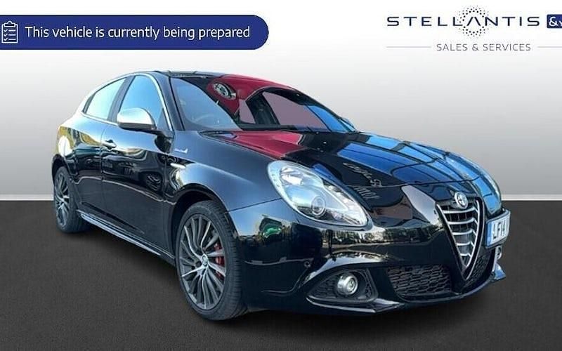 Used 2014 Alfa Romeo Giulietta Hatchback | £11,428 (Fair price) - Image 1/1