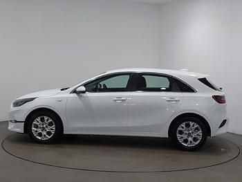 Used Kia Ceed 158 HP (116 kW) 2024 White Hatchback
