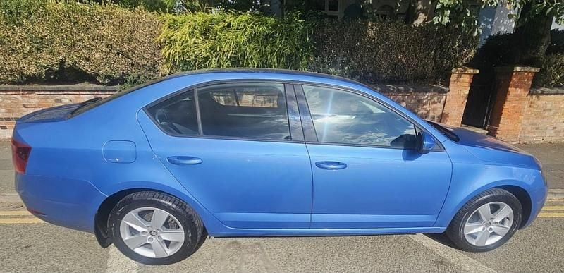 Used Skoda Octavia SE 150 HP (110 kW) 2018 Blue Hatchback