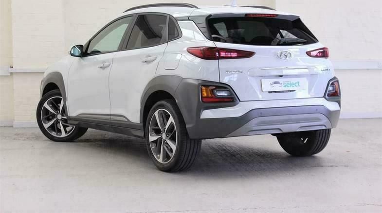 Used Hyundai Kona Premium 120 HP (88 kW) 2019 White SUV