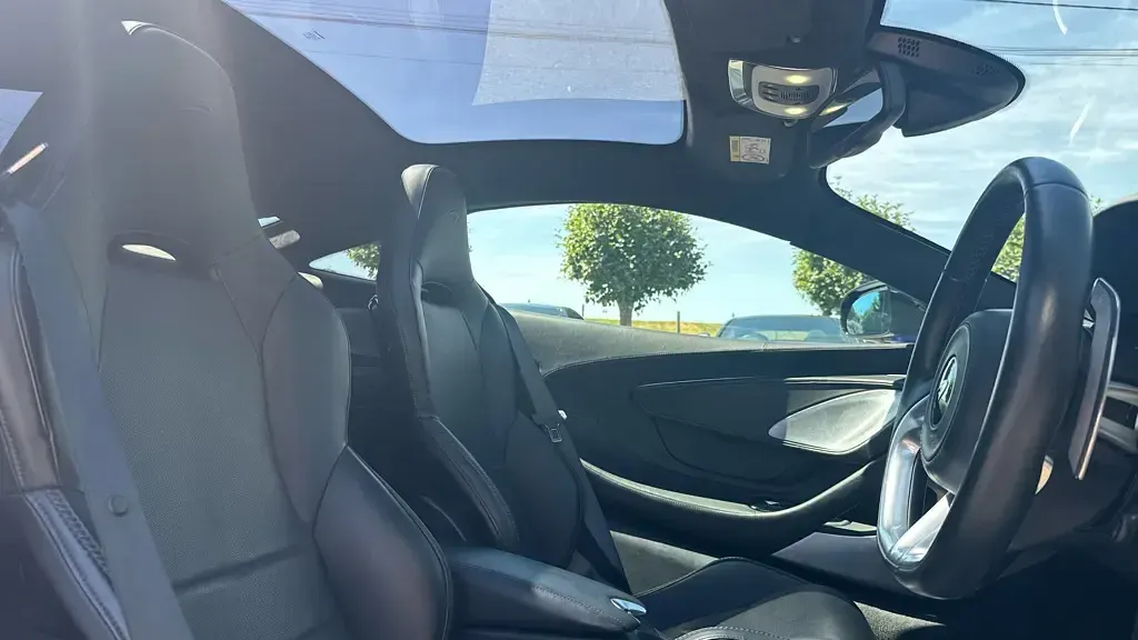 Used McLaren GT 620 HP (456 kW) 2023 Blue Coupe