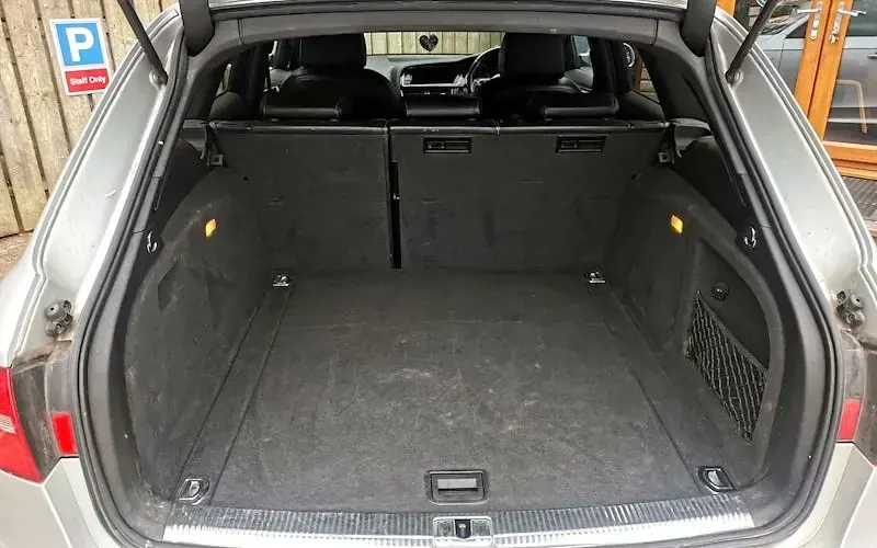 Used Audi A4 Black Edition 177 HP (130 kW) 2012 Silver Estate