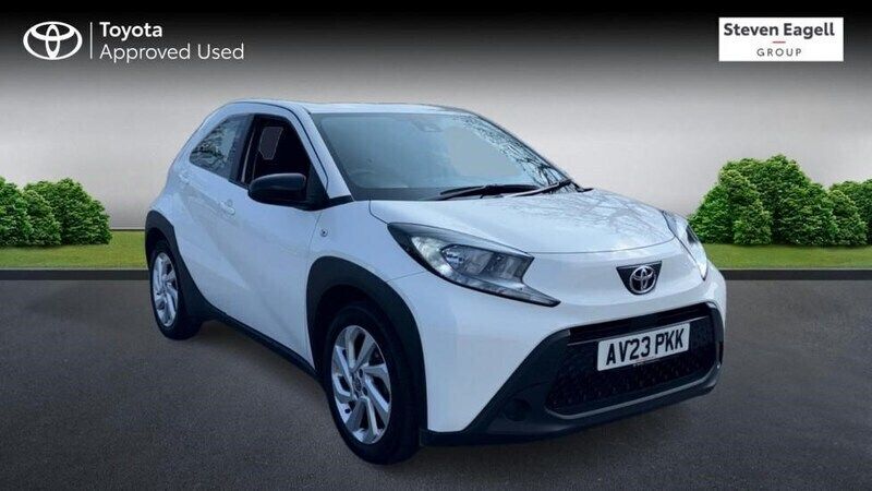 White Used 2023 Toyota Aygo PURE Hatchback | £11,967 (Fair price) - Image 1/4