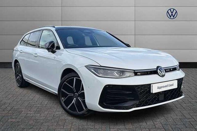 Used VW Passat R-line 204 HP (150 kW) 2025 White Estate