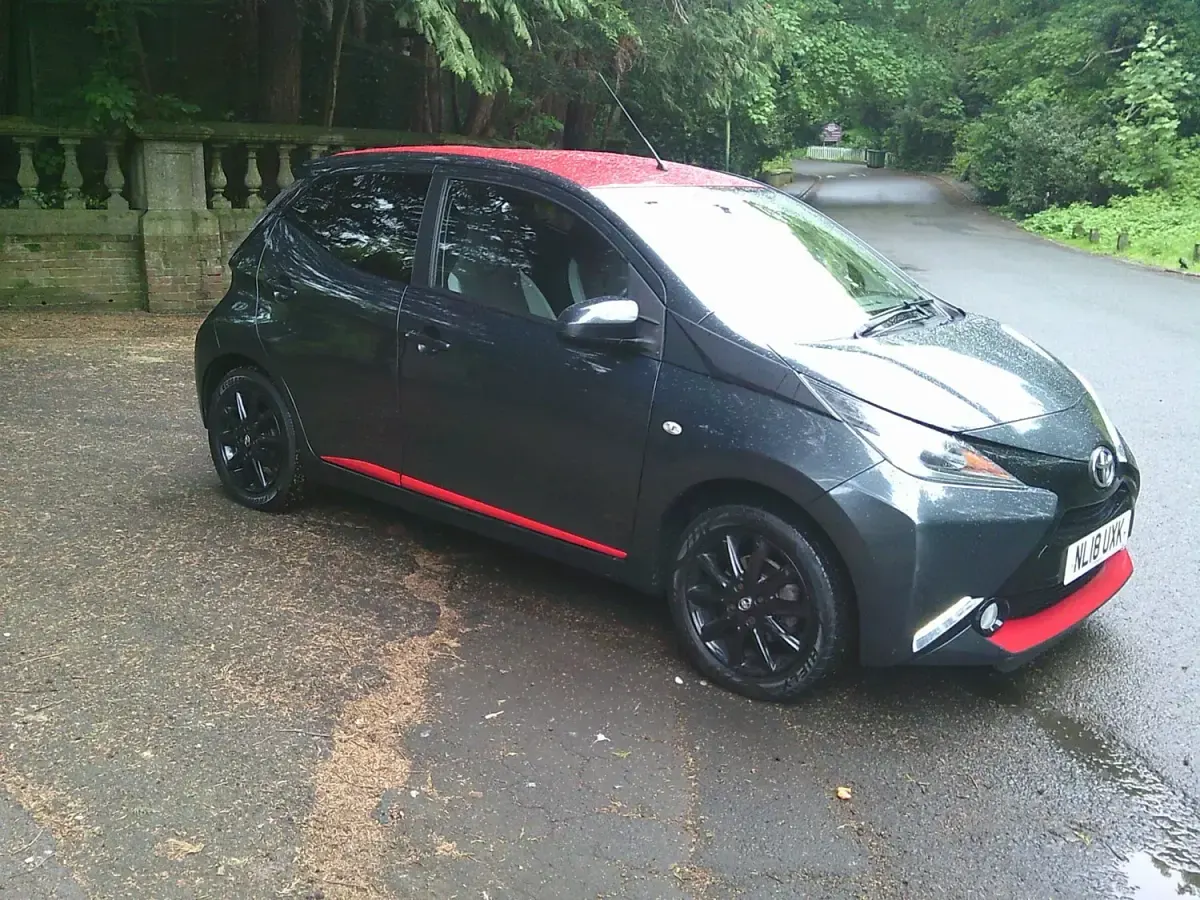 Gebraucht Toyota Aygo x-press 2018 Grau Kleinwagen