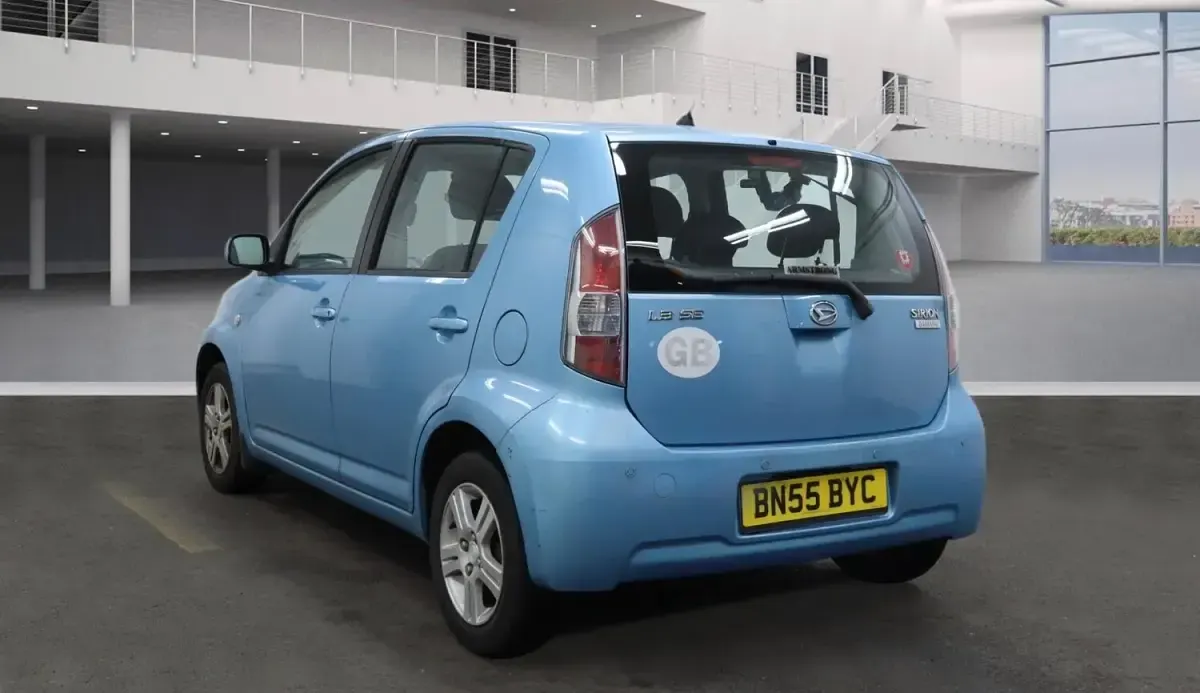 Used Daihatsu Sirion 85 HP (62 kW) 2005 Blue Hatchback