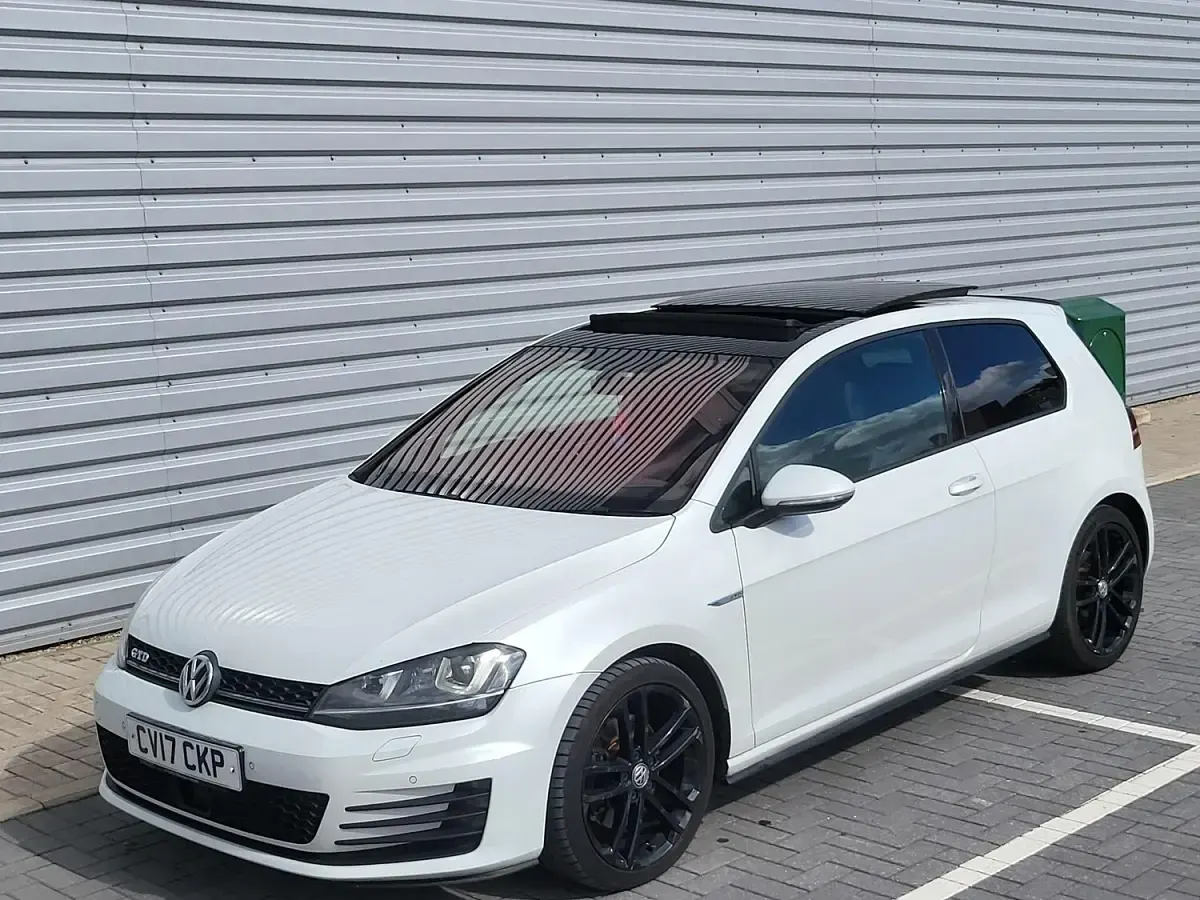 Used VW Golf VII GTD 2017 White Hatchback