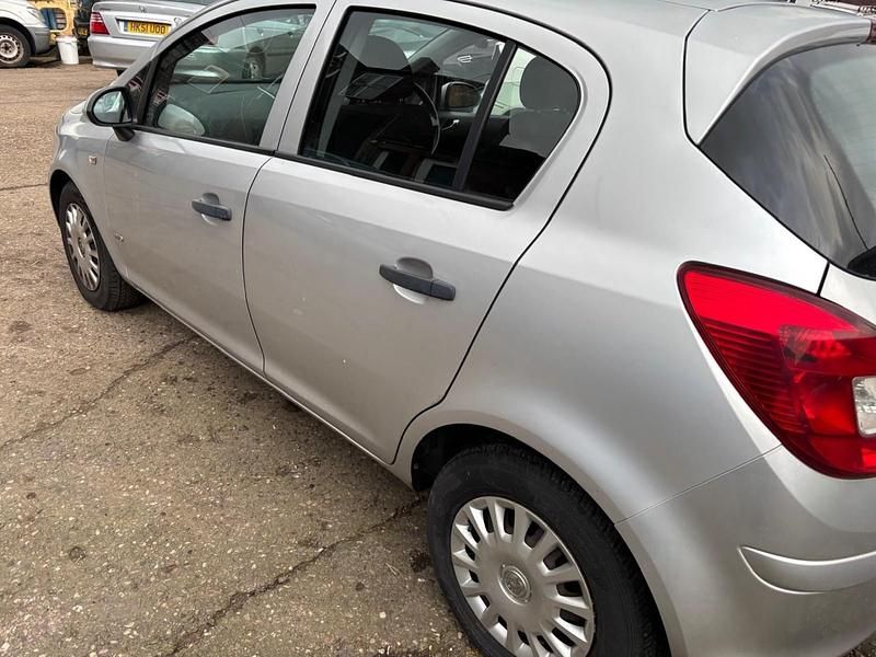 Used Vauxhall Corsa 2008 Silver Hatchback