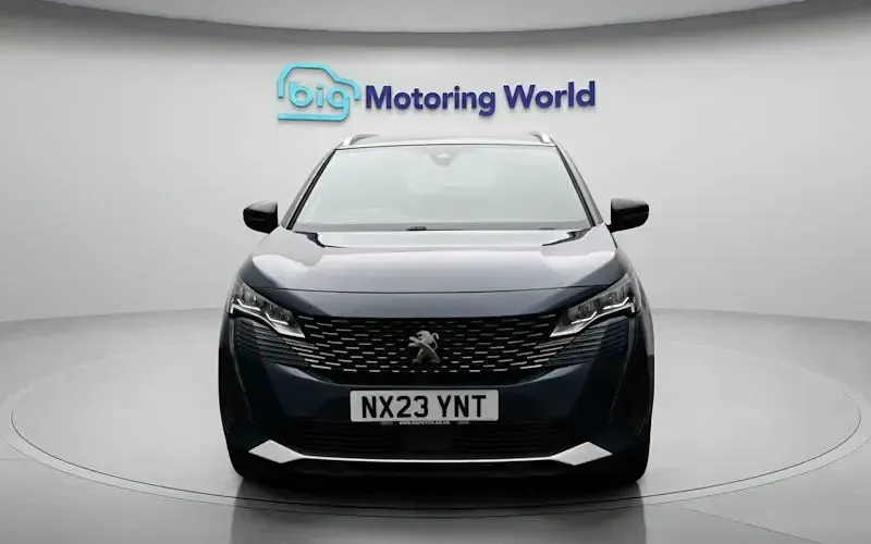 Second-hand Peugeot 5008 Active+ 131 CP (96 kW) 2023 Albastru SUV
