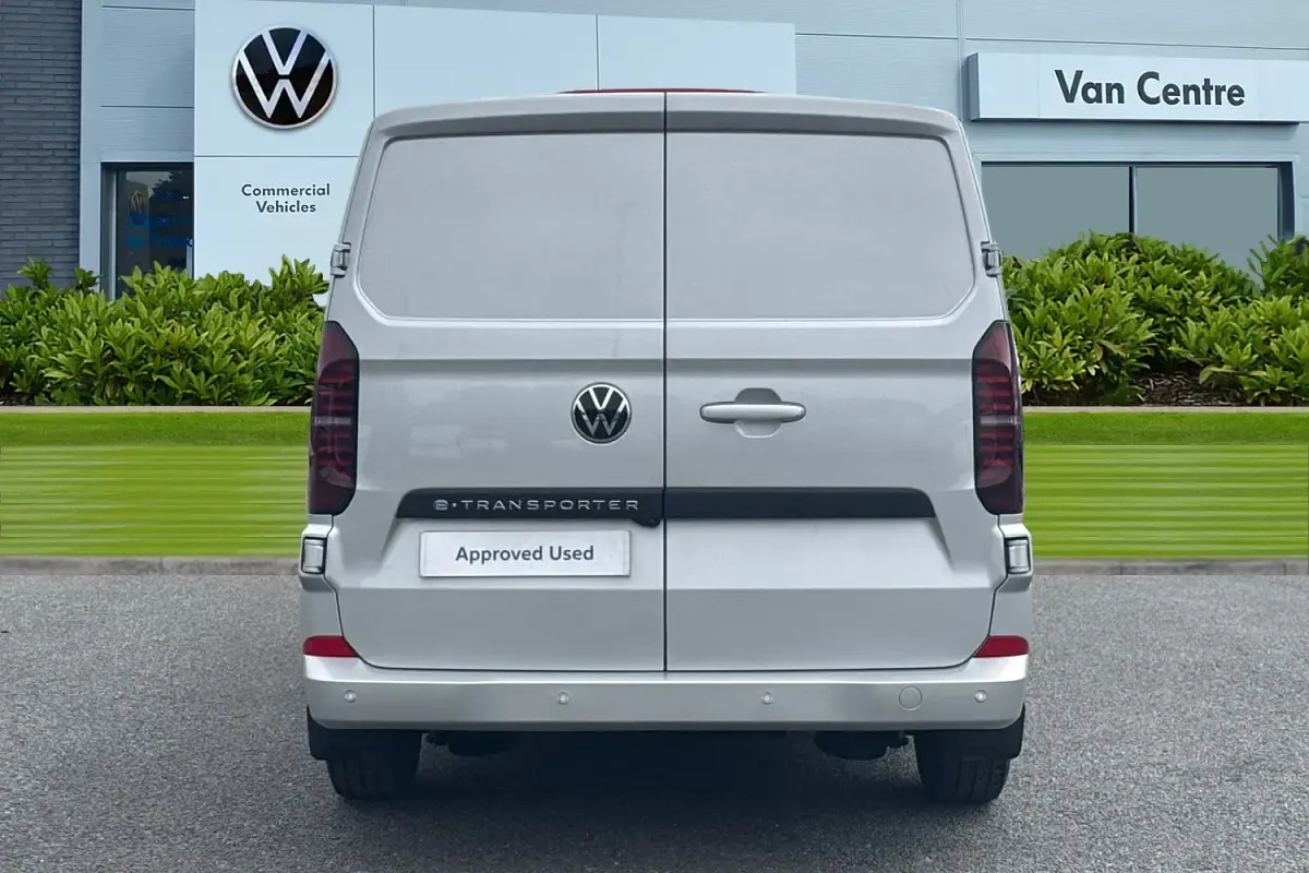 New VW T7 100 kW (136 HP) 2026 Grey Van
