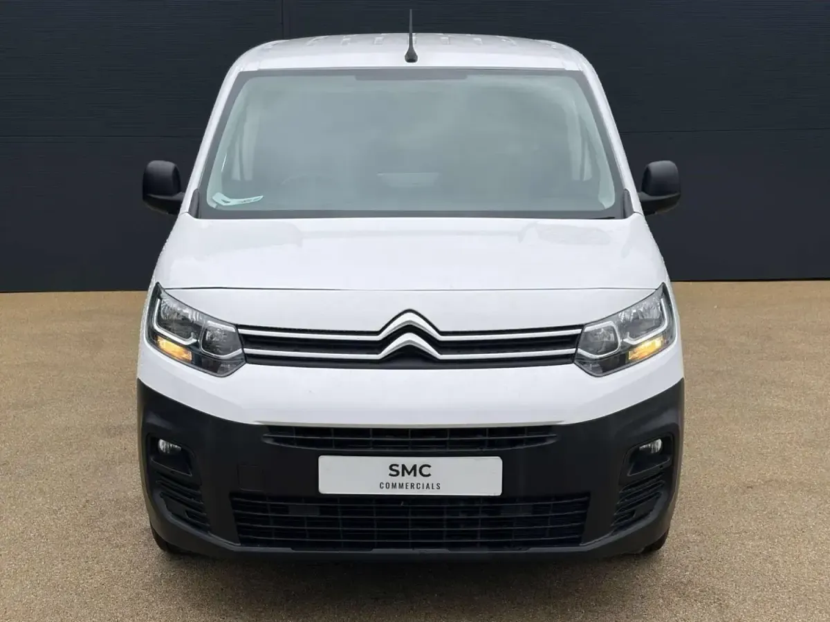 Używany Citroën Berlingo 2021 Biały Minivan