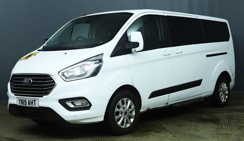 White Used 2019 Ford Tourneo Zetec MPV | £19,150 (Fair price) - Image 1/3