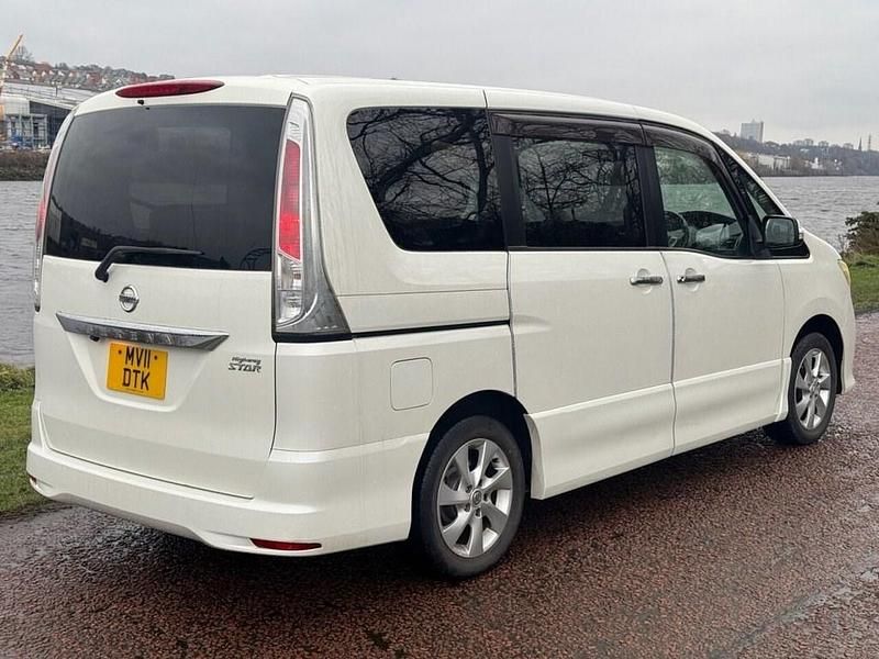 Used Nissan Serena 2011 White MPV