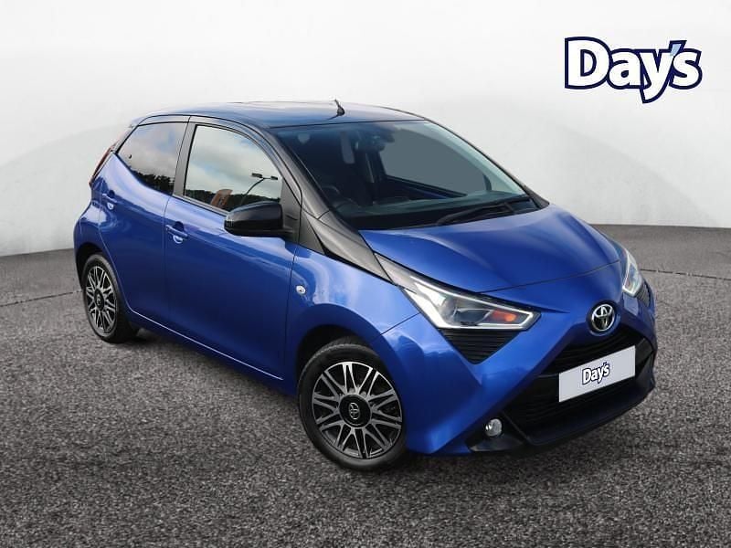 Blue Used 2020 Toyota Aygo X-clusiv Hatchback | £9,599 (Fair price) - Image 1/4