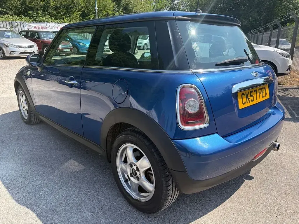 Used Mini ONE Hatch 95 HP (69 kW) 2007 Blue Hatchback