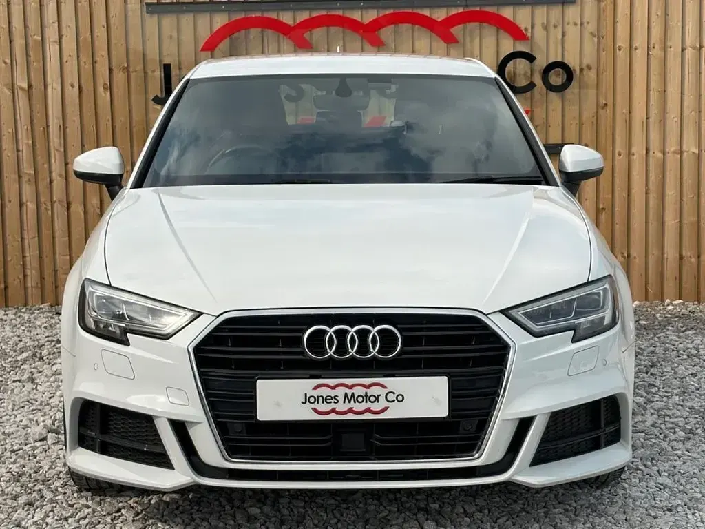 Used Audi A3 Sportback S-Line 150 HP (110 kW) 2017 White Hatchback