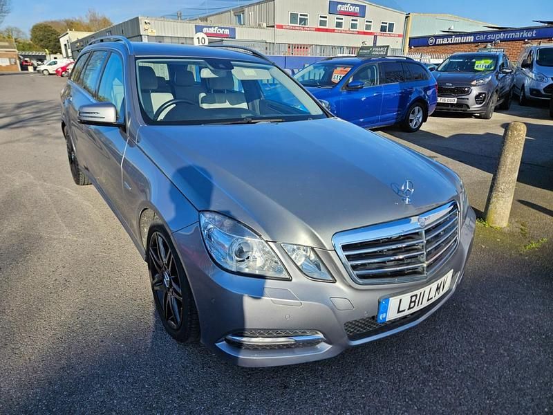 Usado Mercedes E250 Avantgarde 2011 Prateado Carrinha