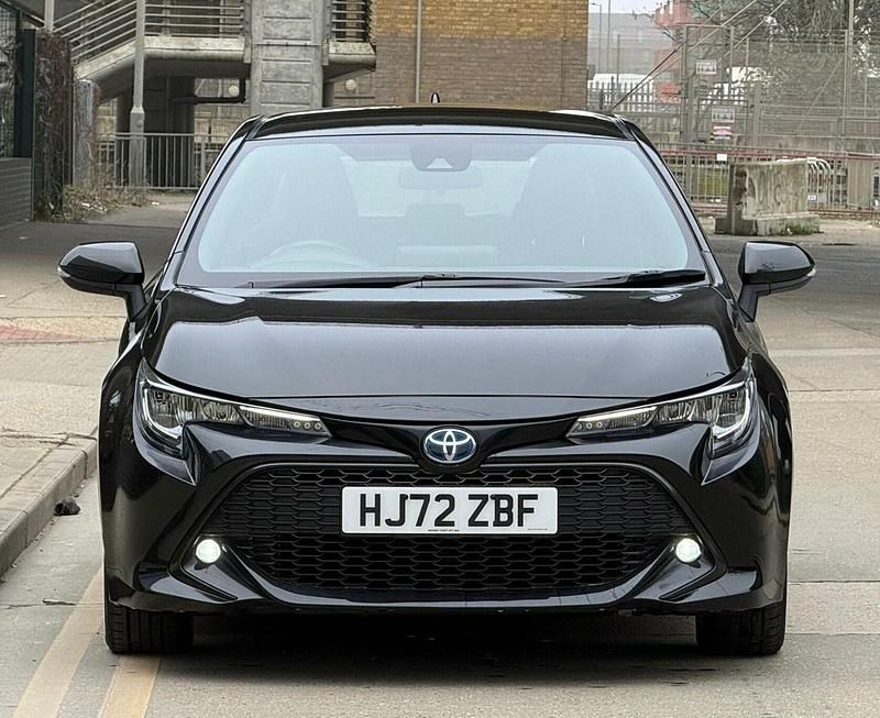 Used Toyota Corolla 140 HP (102 kW) 2022 Black Hatchback