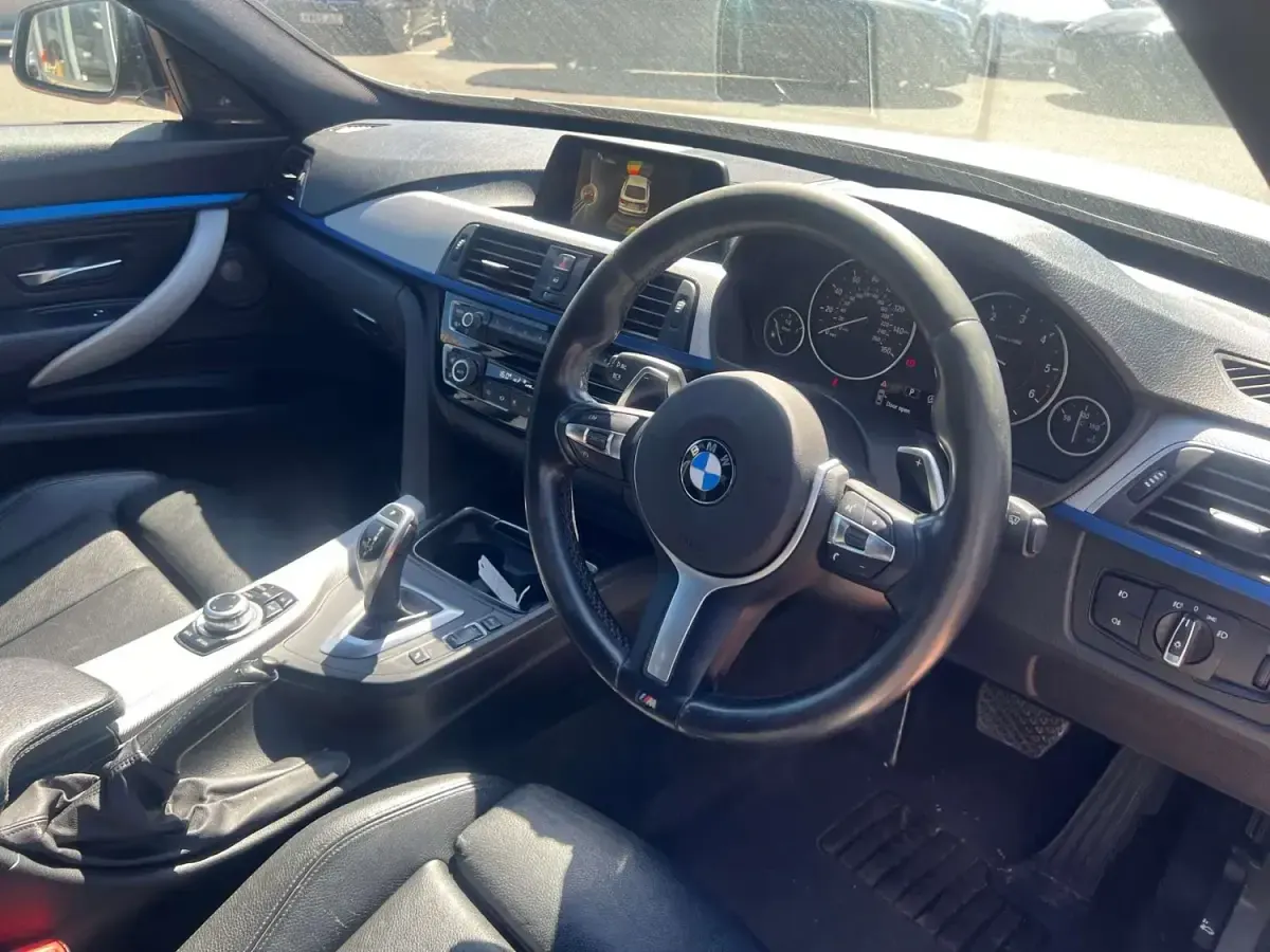 Used BMW 330 M Sport 2016 White Hatchback