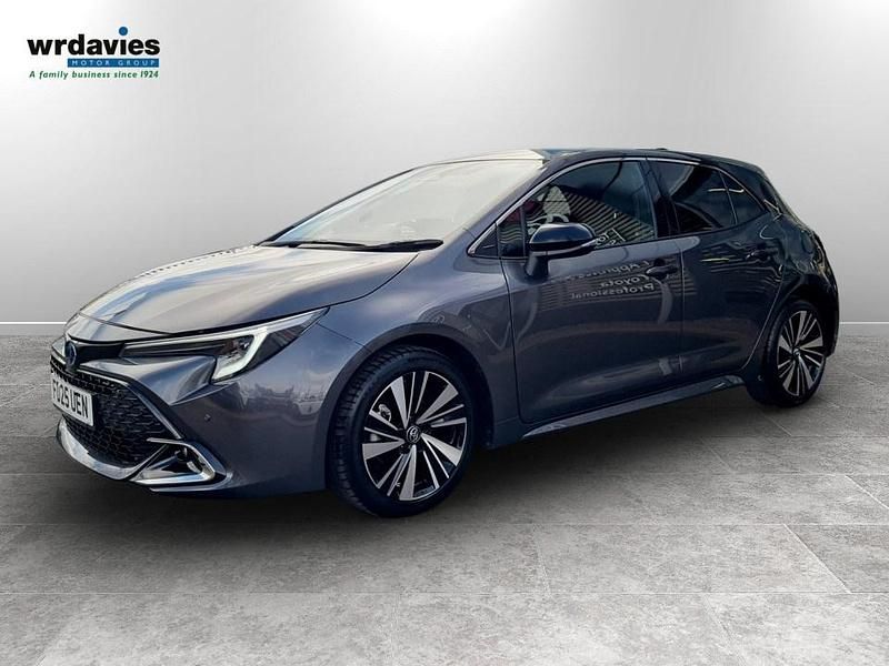 Used Toyota Corolla Design 2025 Decuma grey Hatchback