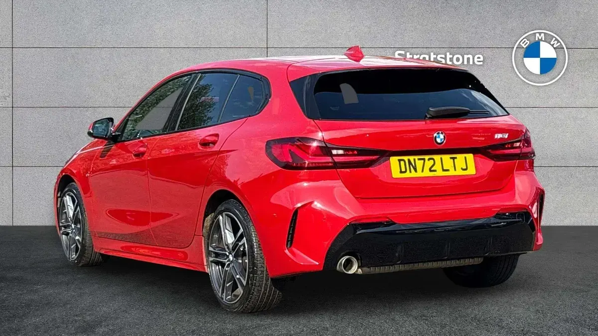 Used BMW 118 M Sport 134 HP (98 kW) 2023 Red Hatchback