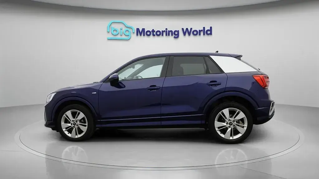Usado Audi Q2 S-Line 150 CV (110 kW) 2023 Azul SUV
