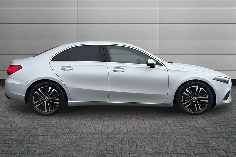 Used Mercedes A200 Executive 163 HP (119 kW) 2023 Iridium silver Sedan