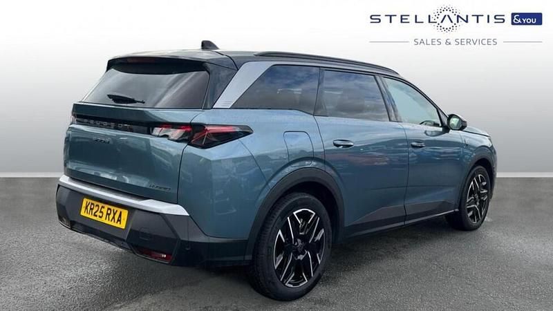 Used Peugeot 5008 GT 134 HP (98 kW) 2025 Blue SUV