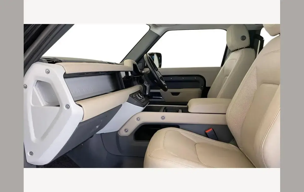 Used Land Rover Defender 395 HP (290 kW) 2024 Black SUV