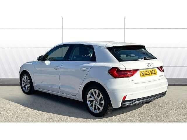 Used Audi A1 Sport 110 HP (80 kW) 2023 White SUV