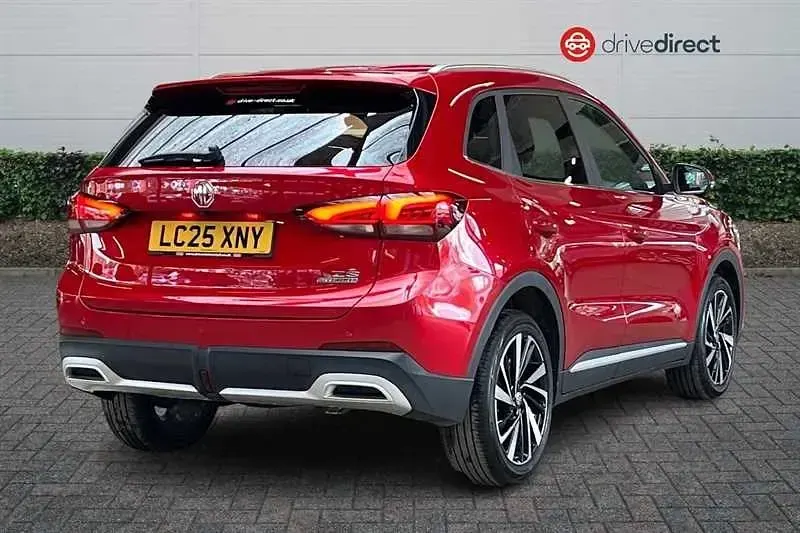 Usado MG ZS Trophy 196 HP (144 kW) 2025 Vermelho SUV