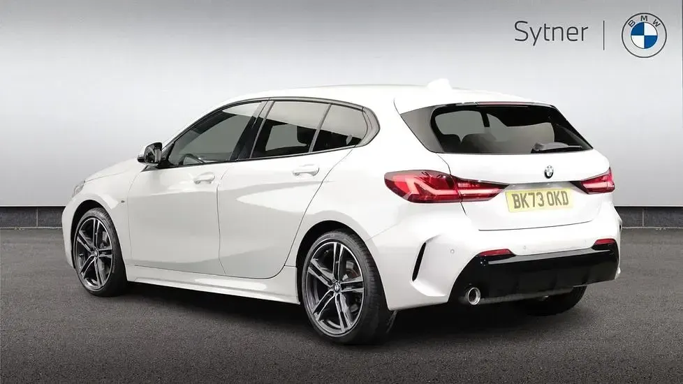 Used BMW 118 M Sport 134 HP (98 kW) 2023 White Hatchback