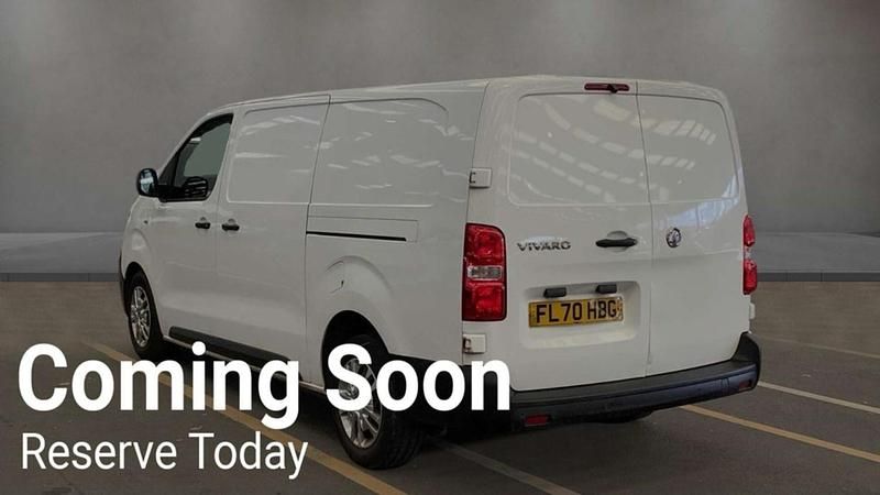 Used Vauxhall Vivaro 120 HP (88 kW) 2020 White MPV
