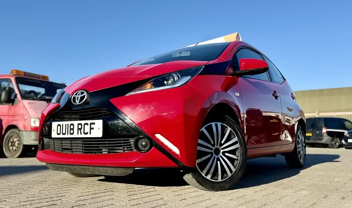 Used Toyota Aygo X-play 2018 Red Hatchback