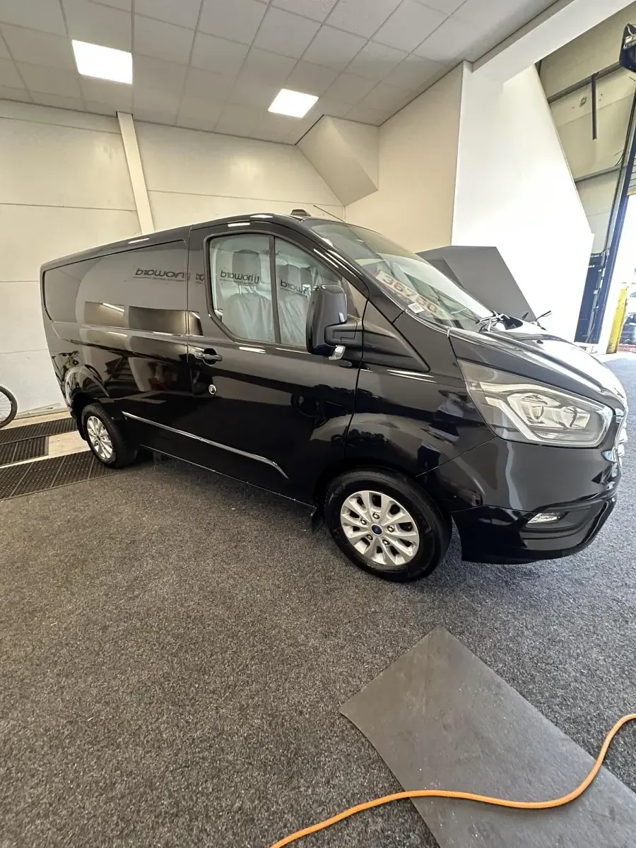 Used Ford Transit Custom Limited 130 HP (95 kW) 2023 Black Van