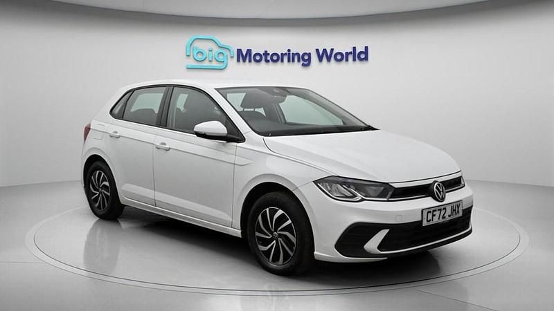 Begagnad VW Polo S 80 HK (58 kW) 2022 Vit Halvkombi