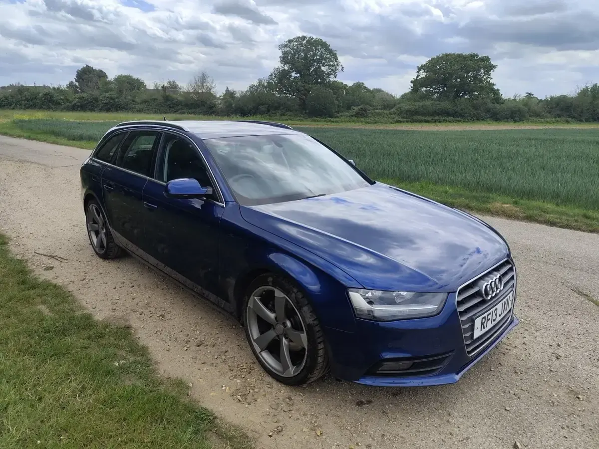 Used Audi A4 163 HP (119 kW) 2013 Blue Estate