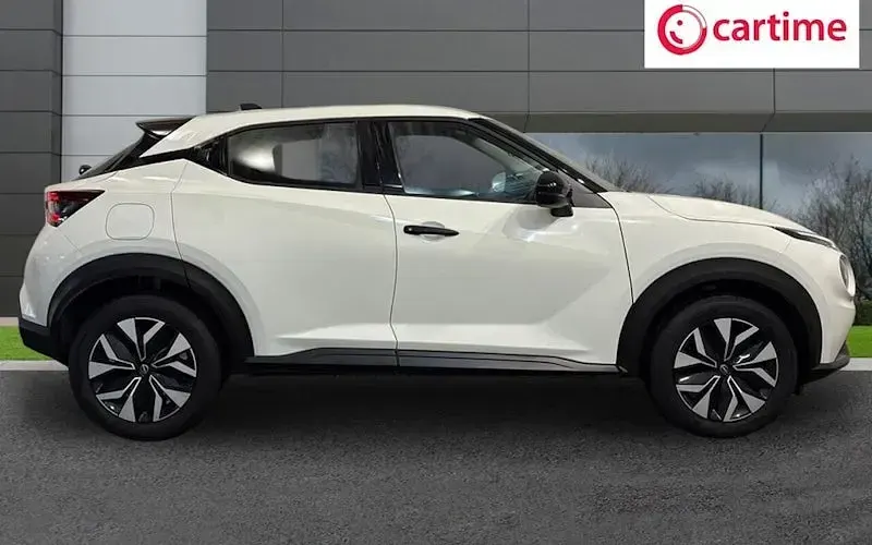 Used Nissan Juke Acenta Premium 114 HP (83 kW) 2025 White SUV