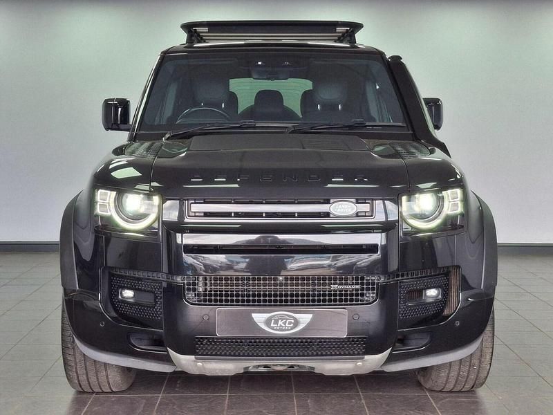 Usado Land Rover Defender HSE Dynamic 296 HP (217 kW) 2023 Preto SUV