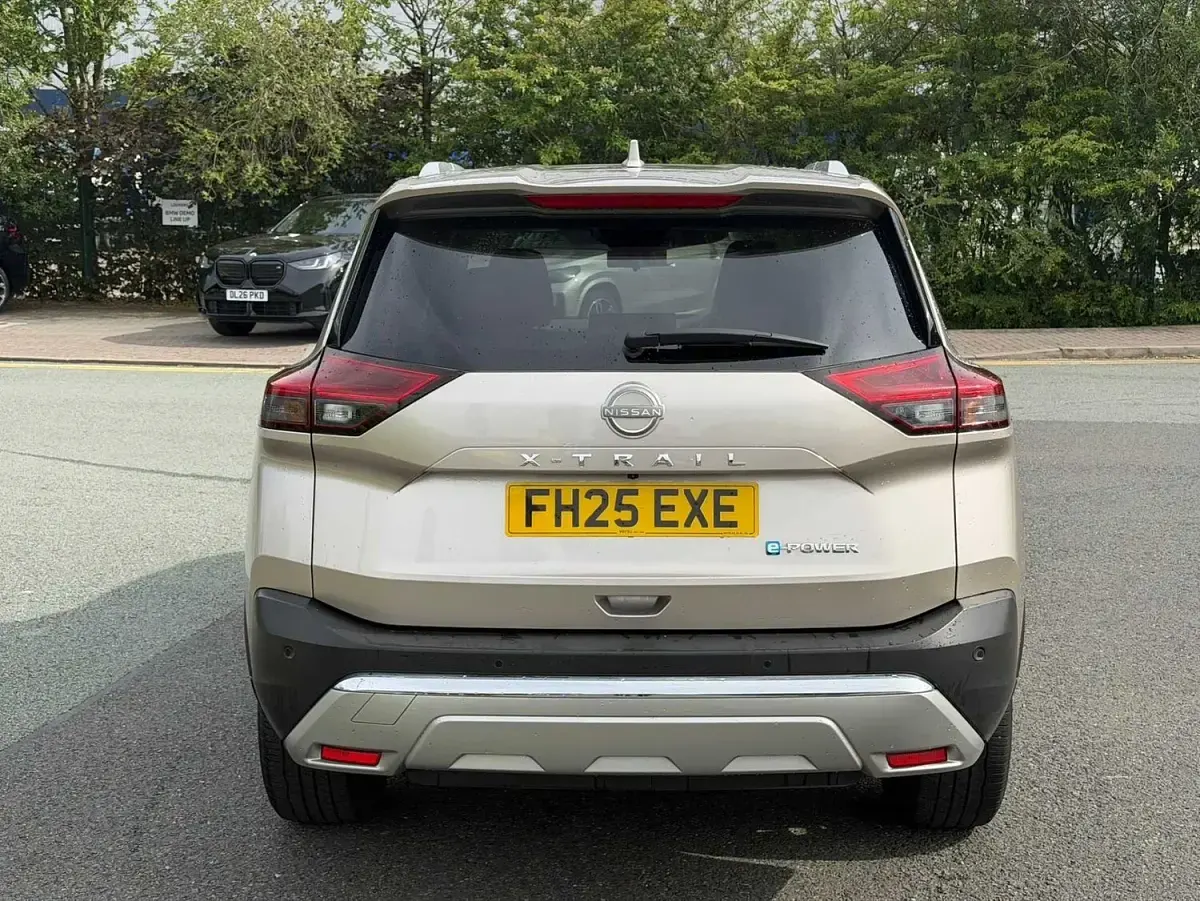 Used Nissan X-Trail Tekna 204 HP (150 kW) 2025 Silver SUV