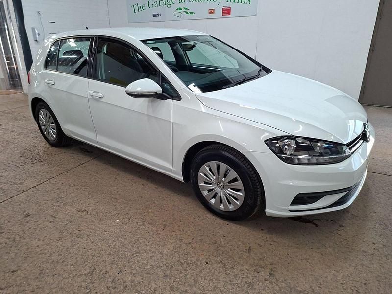 Used VW Golf VII S 125 HP (91 kW) 2017 White Hatchback