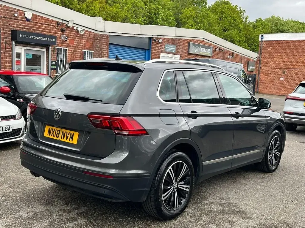 Used VW Tiguan SE 150 HP (110 kW) 2018 Grey SUV