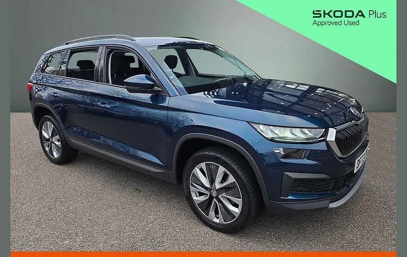 Petrol blue metallic Used 2023 Skoda Kodiaq SE Drive SUV | £26,000 (Good price) - Image 1/4