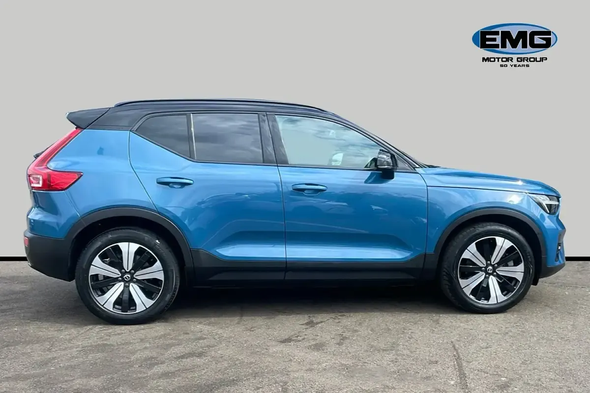 Used Volvo XC40 Plus 169 kW (231 HP) 2023 Blue SUV